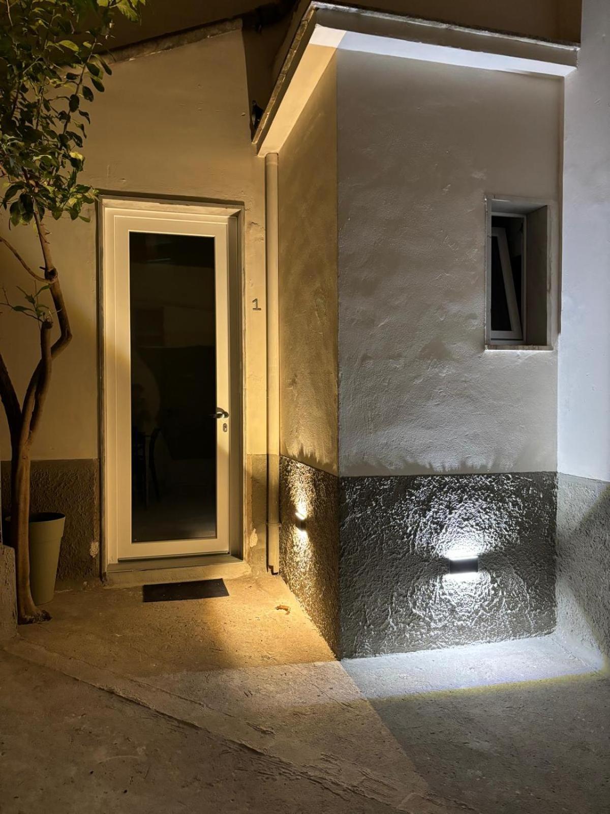Vico Ventitre 1 Noto Exterior foto